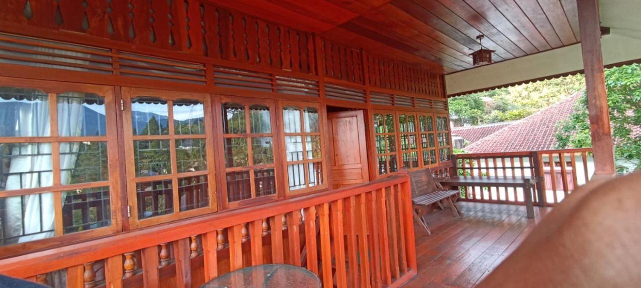 Villa Hanna 1 Cisarua Bagian luar foto